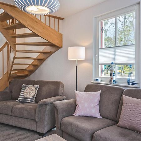 Reetdachhaus Am Haff Mit Sauna, Terrasse, Wlan Zirchow Екстериор снимка