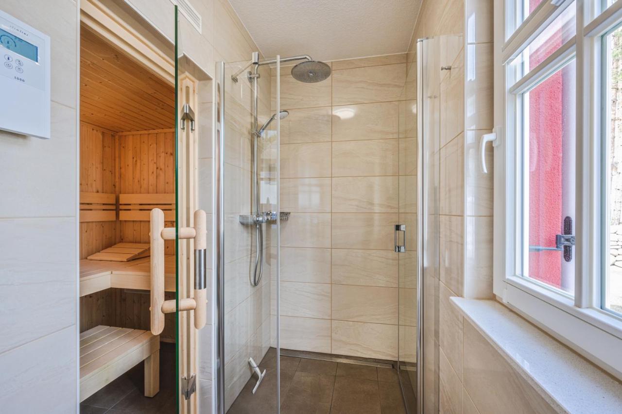 Reetdachhaus Am Haff Mit Sauna, Terrasse, Wlan Zirchow Екстериор снимка