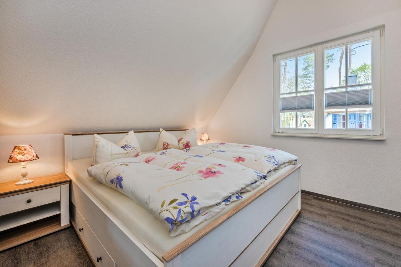 Reetdachhaus Am Haff Mit Sauna, Terrasse, Wlan Zirchow Екстериор снимка