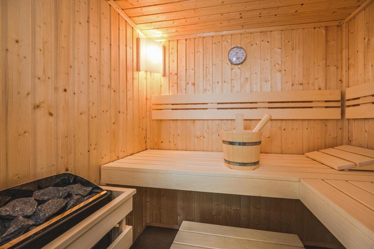 Reetdachhaus Am Haff Mit Sauna, Terrasse, Wlan Zirchow Екстериор снимка