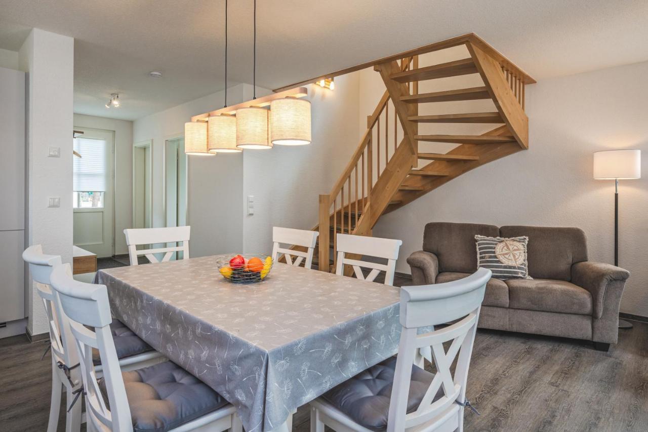 Reetdachhaus Am Haff Mit Sauna, Terrasse, Wlan Zirchow Екстериор снимка