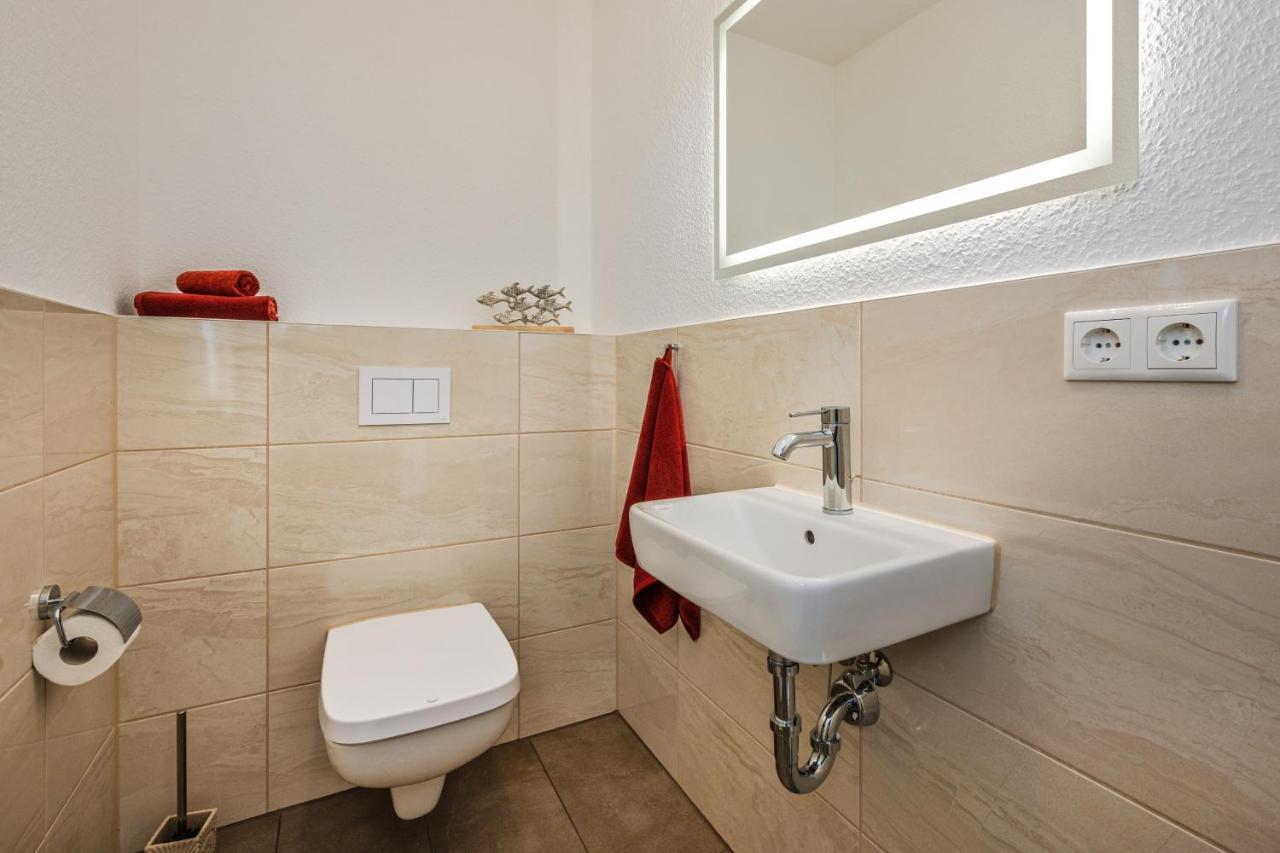 Reetdachhaus Am Haff Mit Sauna, Terrasse, Wlan Zirchow Екстериор снимка